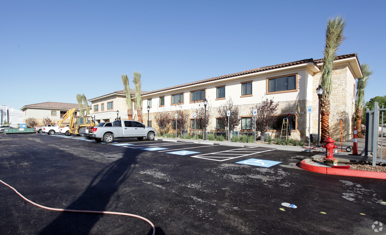 Primary Photo - Tonopah Lamb Apartments