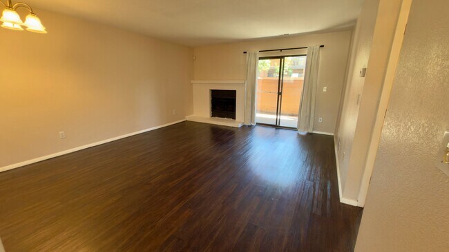 Foto del edificio - 2225 S Buckley Rd