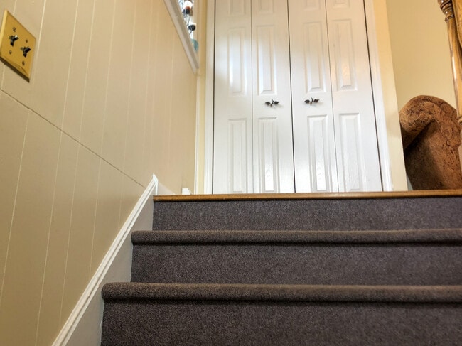 Building Photo - 7608 Dorcas St