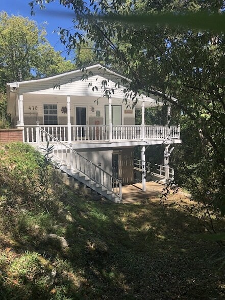Building Photo - 470 Askin Ln