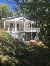 Building Photo - 470 Askin Ln