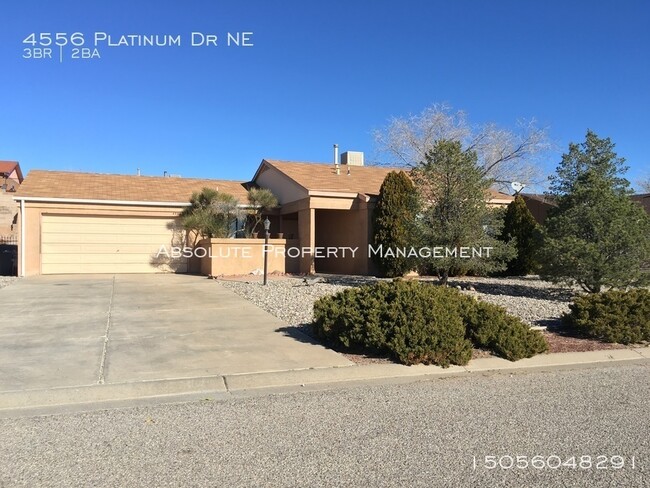 Building Photo - Beautiful 3 bedroom off Northern and 528