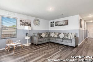 Building Photo - 5762 Sunset Vis