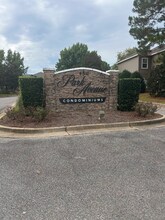 Building Photo - 450 Park Ave