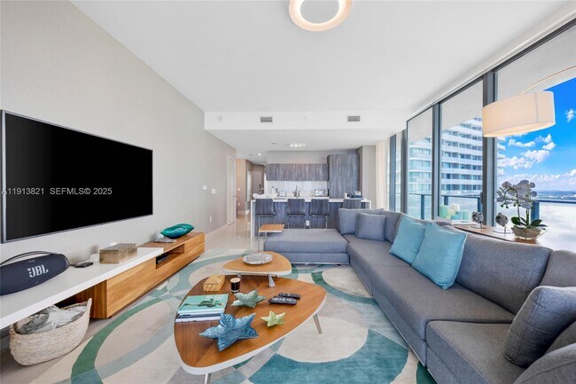 Foto del edificio - 480 NE 31st St