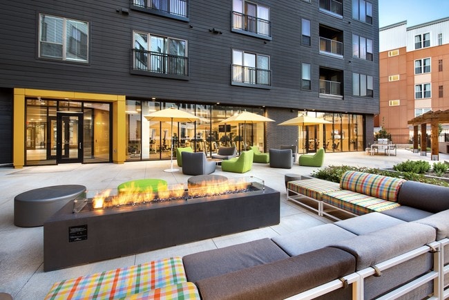 Courtyard Fire Pit - 2700 University LLC