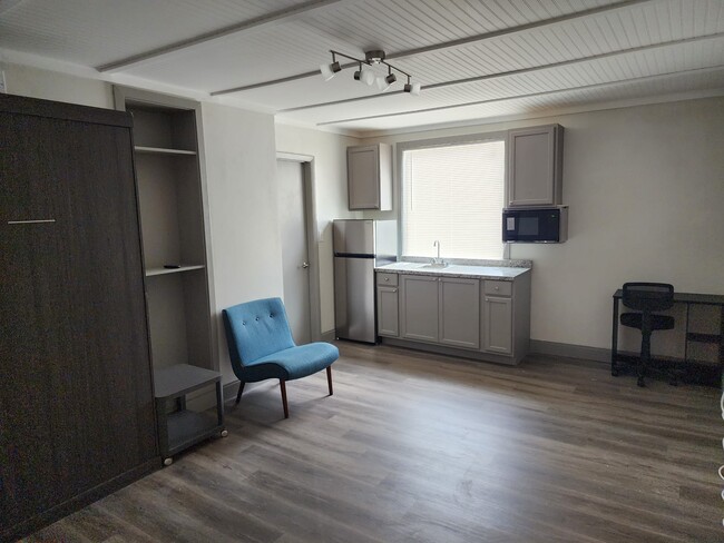 Foto del edificio - 315 S Ronald Reagan Blvd