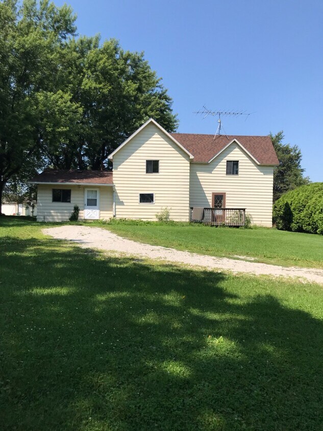 Front View - 6330 County 6 Rd SW