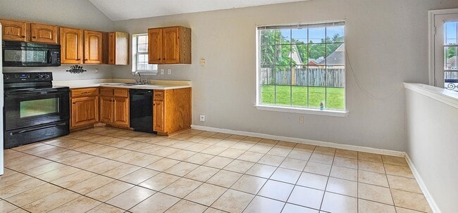 Foto del edificio - 7120 Wetherburn Cove