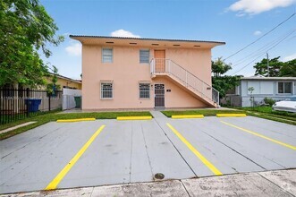 Building Photo - 4782 NW Flagler Terrace