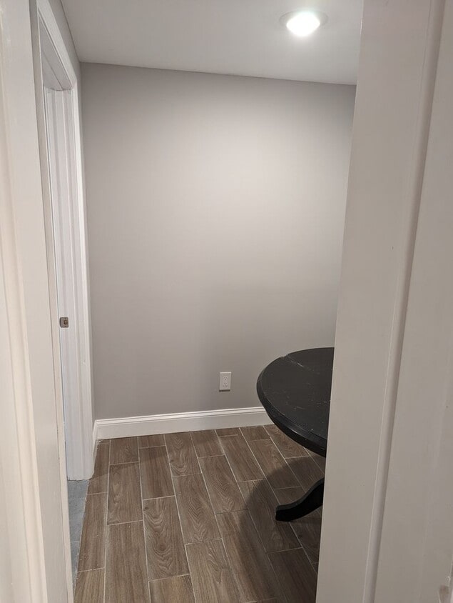 Building Photo - 105 James Agee St