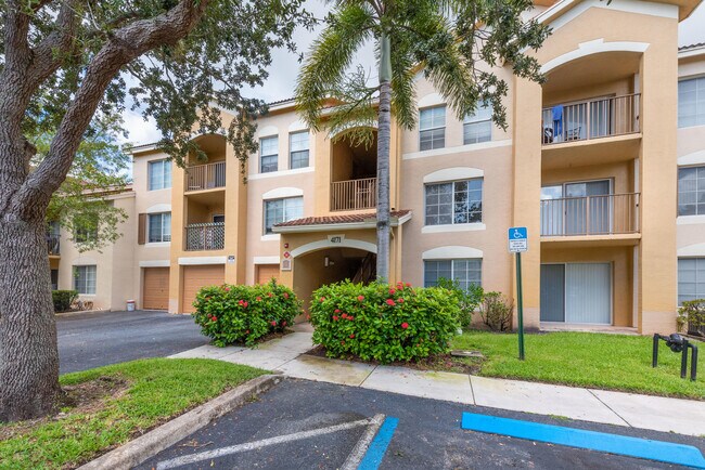 Building Photo - 4171 San Marino Blvd