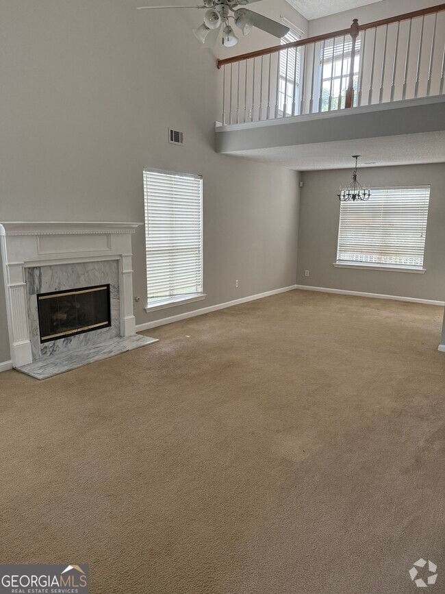 Building Photo - 401 Gresham Dr