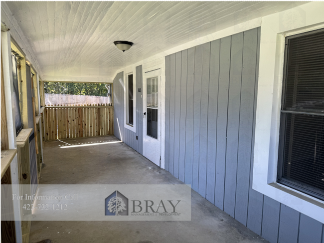 Foto del edificio - Charming 2-Bedroom Home with Fenced Yard a...