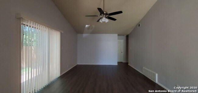 Foto del edificio - 5234-5236 Meadow Rise Street