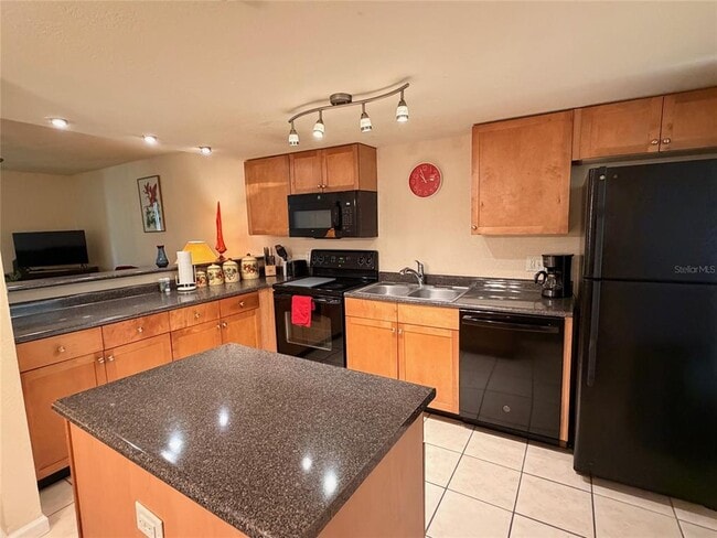 Foto del edificio - 1810 NW 23rd Blvd