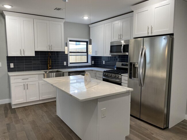 Foto del edificio - 41 Beacon Ave