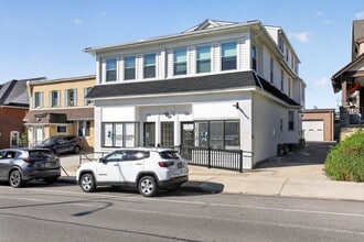 Building Photo - 324-326-326 Darby Rd