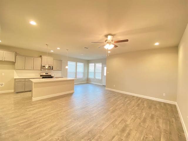 Building Photo - 14609 Caelum Dr