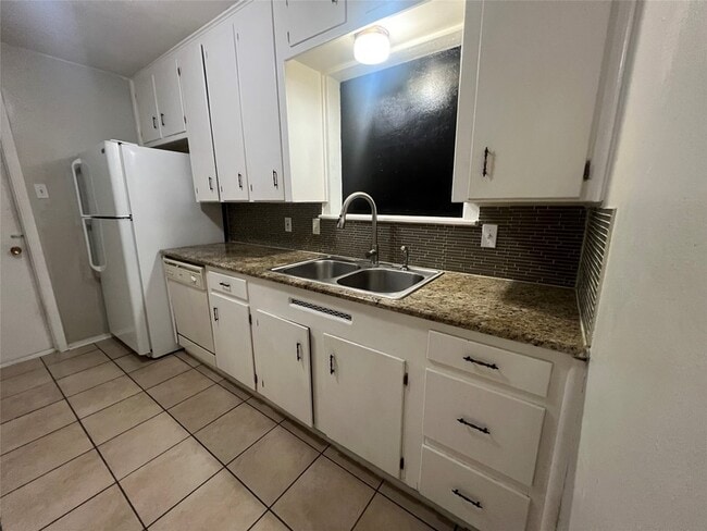 Foto del edificio - 4109 Field St