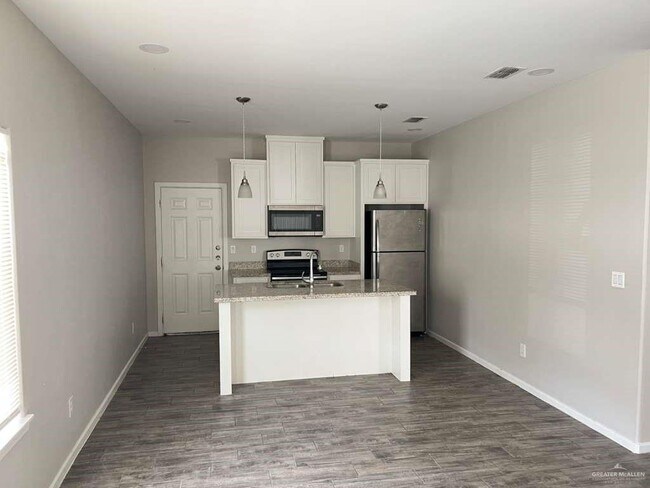 Foto del edificio - 7 Sandpiper Ave