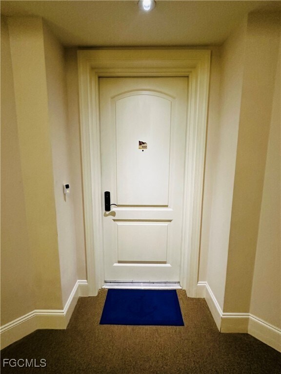 Foto del edificio - 5781 Cape Harbour Dr