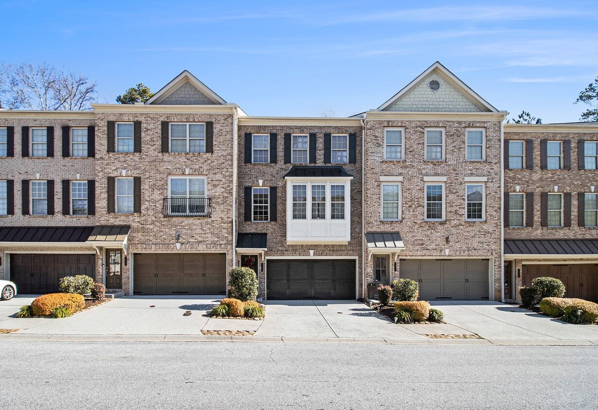 Primary Photo - Tri Level Townhome in Tucker