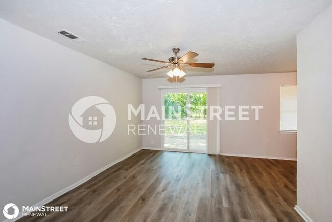 Building Photo - 508 Sweetbriar Dr, Lewisville, TX 75067
