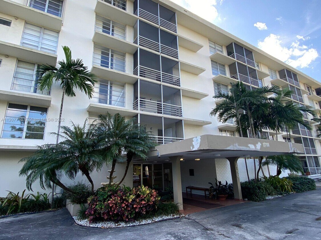 1750 NE 115th St Unit 305, Miami, FL 33181 Condo for Rent in Miami