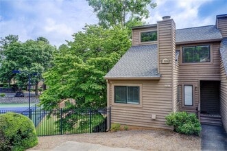 Building Photo - 1301 Parkaire Crossing