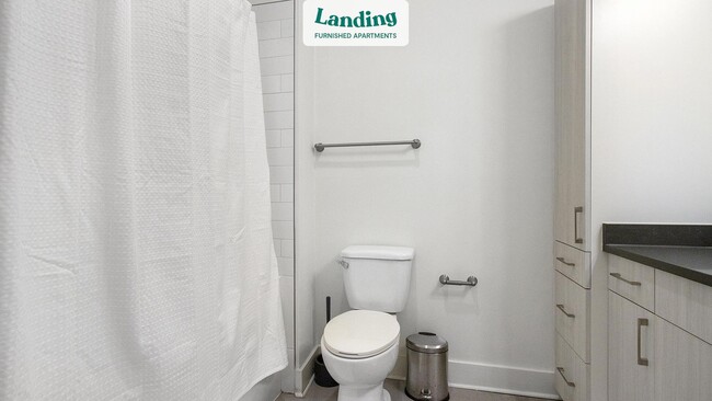 Foto del edificio - 2450 Camellia Ln NE