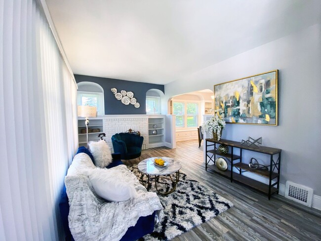 Foto del edificio - 3 Bed - 1 Bath Cape Cod for Rent in Garfie...