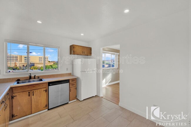 Foto del edificio - 1512 Sereno Dr