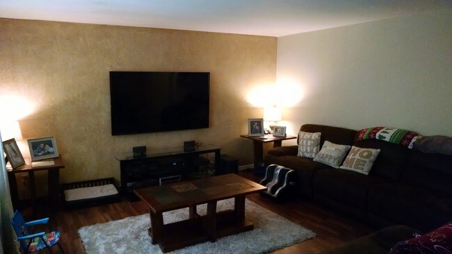 Foto del edificio - 822 Kingsland Ln