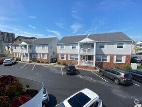 Building Photo - 9506 Ventnor Ave