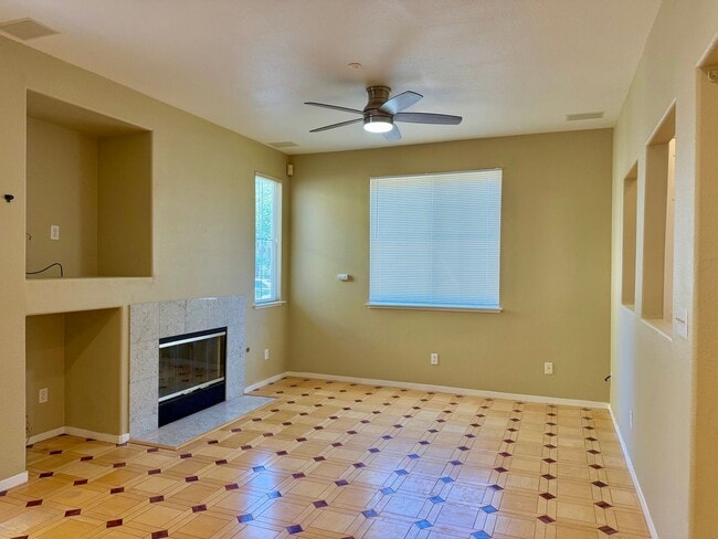 Building Photo - COMING SOON!| $3,750/ 3 BR – BEAUTIFUL ARDENWOOD HOME IN PRIME FREMONT LOCATION!