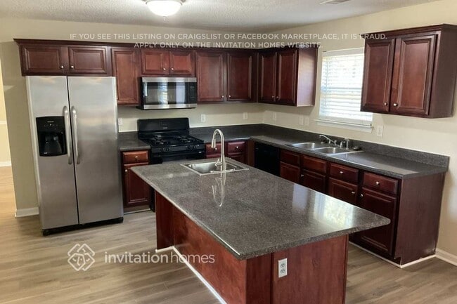 Foto del edificio - 3204 Timber Ridge