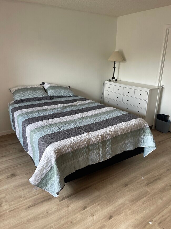 Building Photo - 52 Woodland Dr