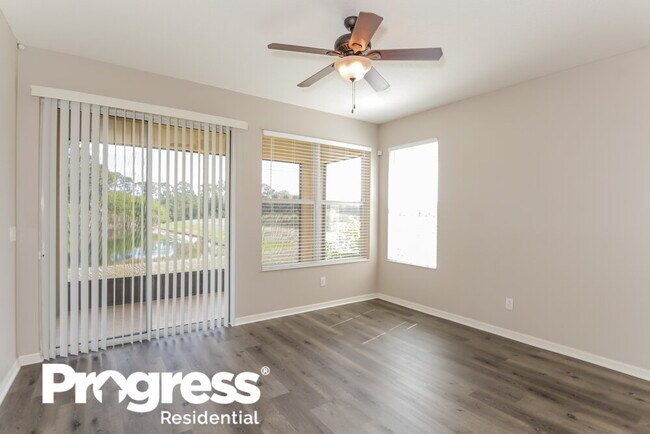 Building Photo - 808 College Chase Dr