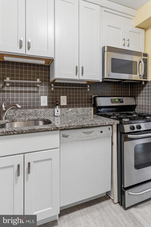 Foto del edificio - 4371 Cherry Hill Rd