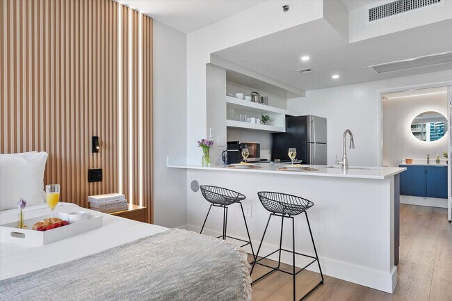 Foto del edificio - 2889 McFarlane Rd