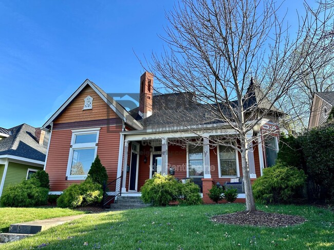 Photo - 1208 Woodland St House