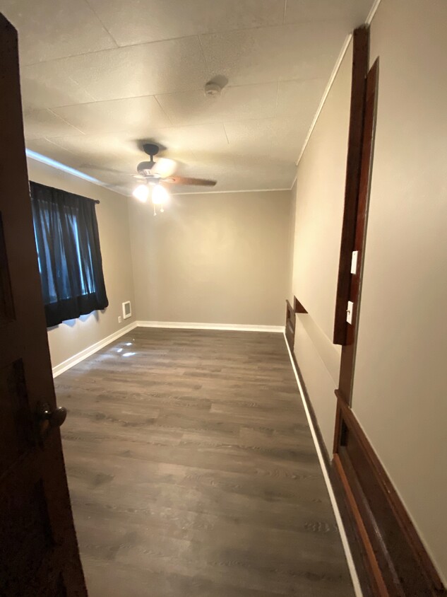 Bedroom 1 - 303 S Mill