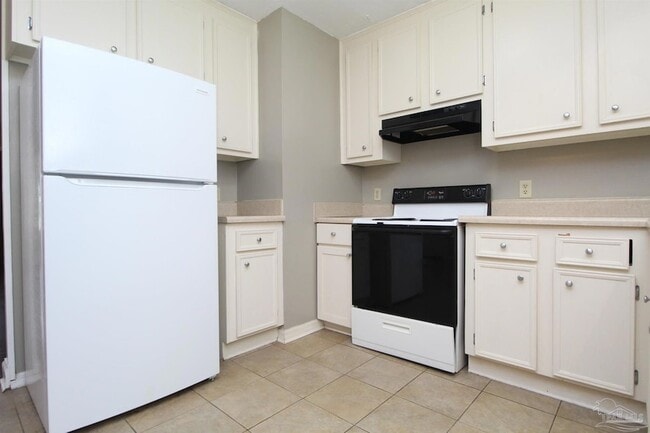 Foto del edificio - 7839 Coronet Way