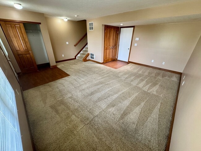 Building Photo - 2 Bedroom - Dublin