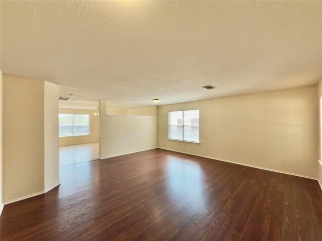 Foto del edificio - 17125 Dashwood Creek Dr