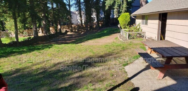 Foto del edificio - 5215 53rd St W