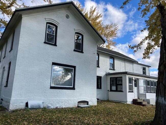 Building Photo - 5374 WI-67