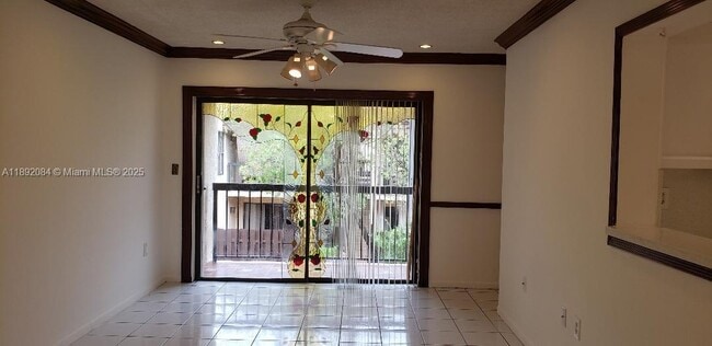 Foto del edificio - 690 W Park Dr