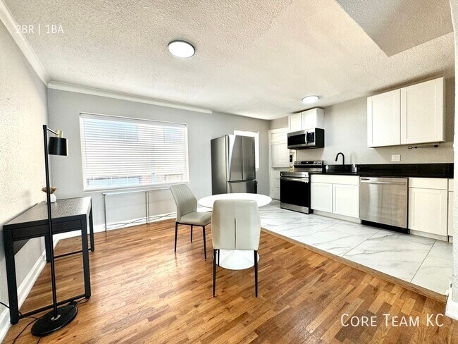 Foto del edificio - 4511 Roanoke Pkwy